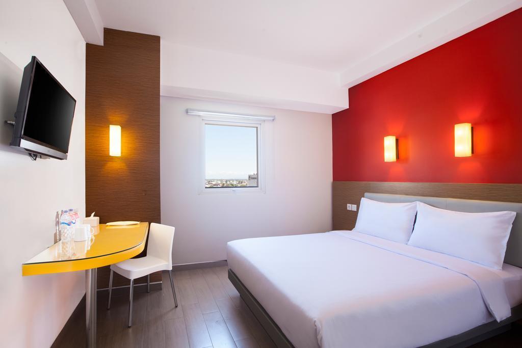 Amaris Hotel Самаринда Екстериор снимка