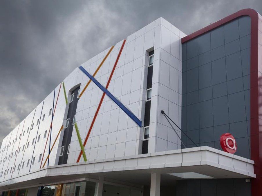 Amaris Hotel Самаринда Екстериор снимка
